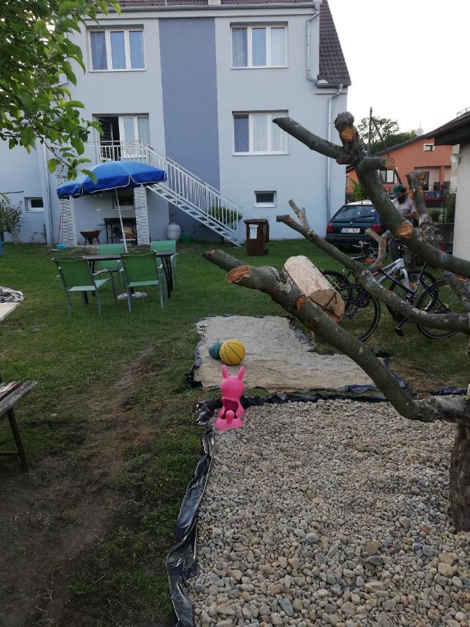Apartmany Mk U Modre Kocky Nové Hrady 외부 사진